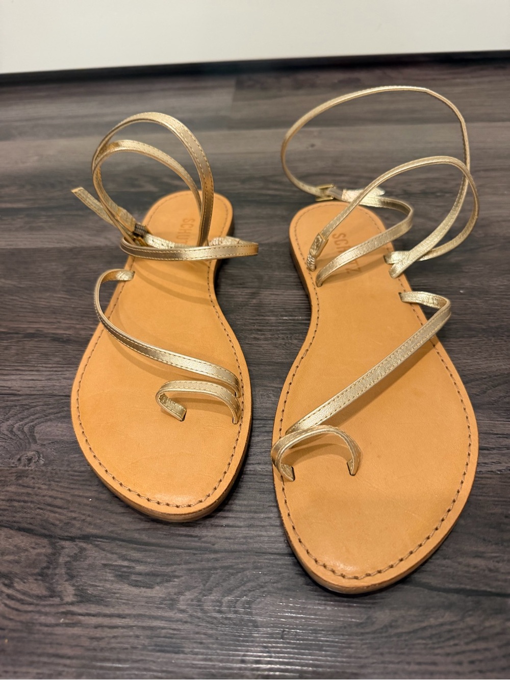 Schutz Hallea gold metallic sandal 8.5 NWOT